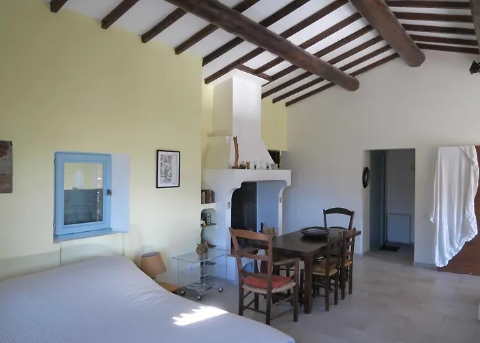 Bastide Au Coeur Du Luberon