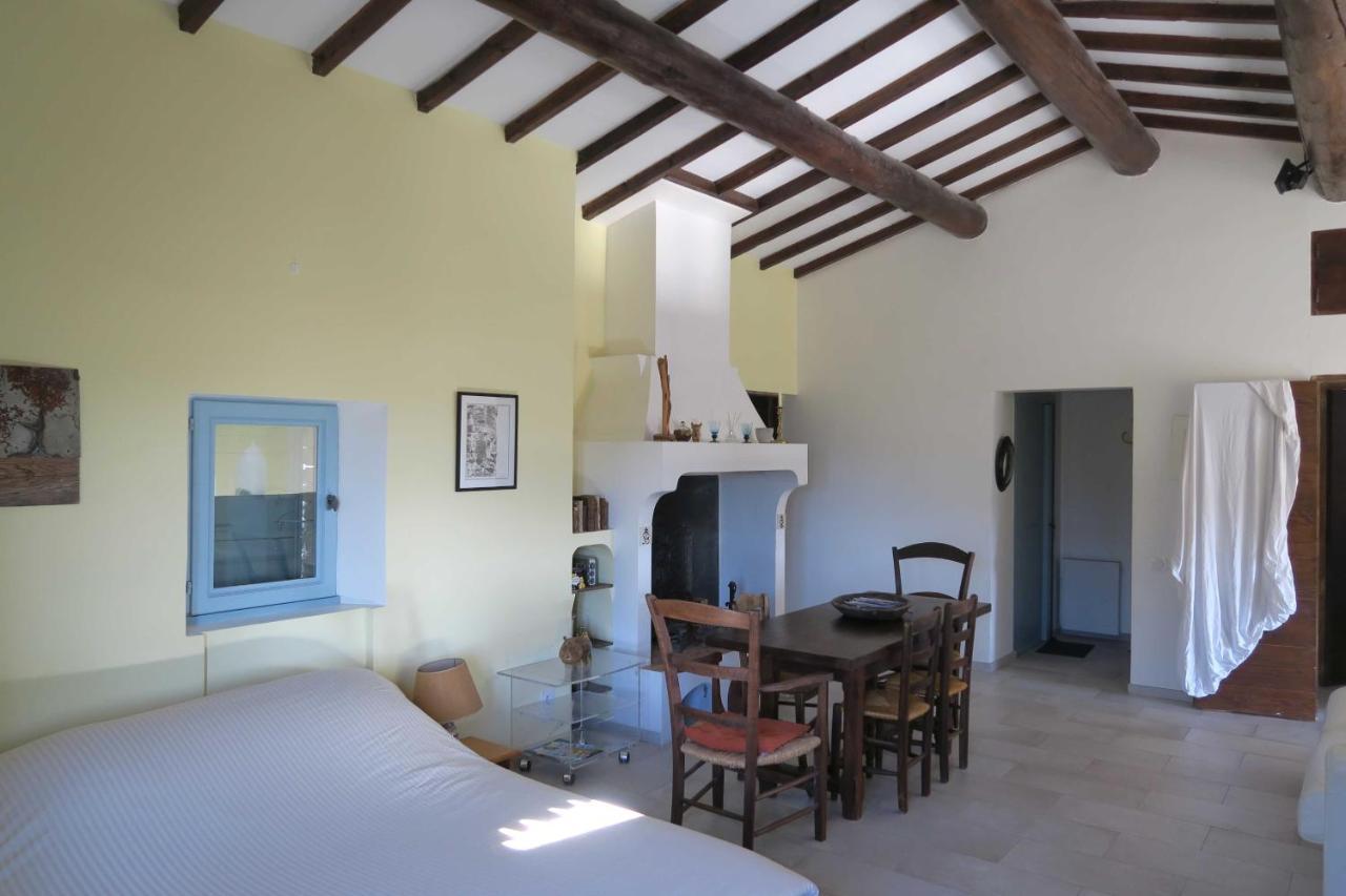Bastide Au Coeur Du Luberon Apartment *